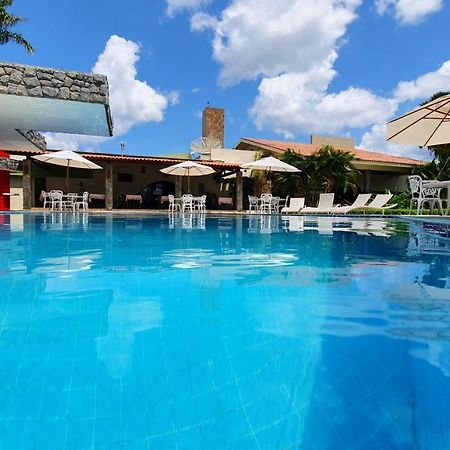 Hotel Tres Palmeiras 그라바타 외부 사진