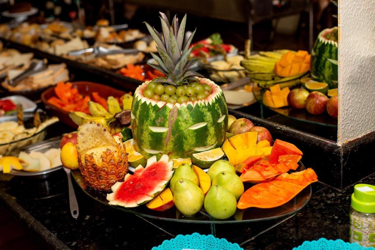 Hotel Tres Palmeiras 그라바타 외부 사진
