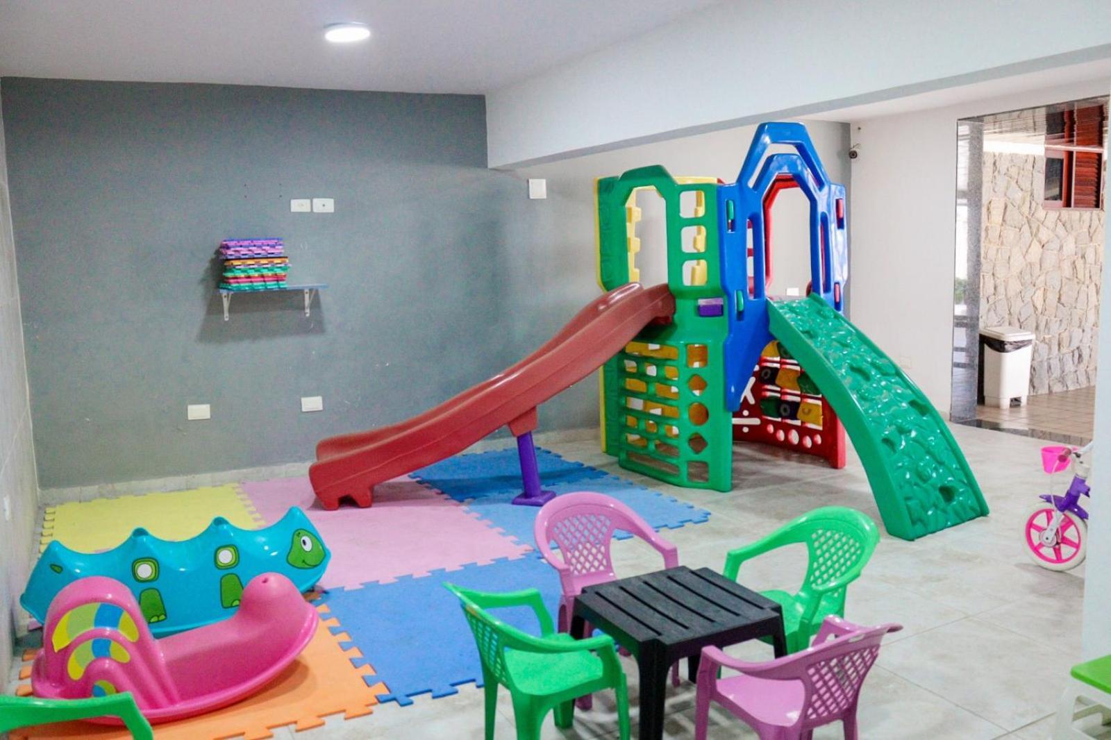 Hotel Tres Palmeiras 그라바타 외부 사진